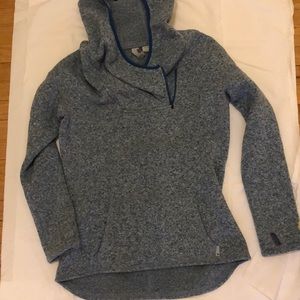 STIO women’s sweater fleece - size large